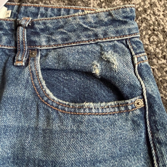 Hidden Nori Dark Wash Cuffed Wide Leg - Size 28 - Picture 6 of 8